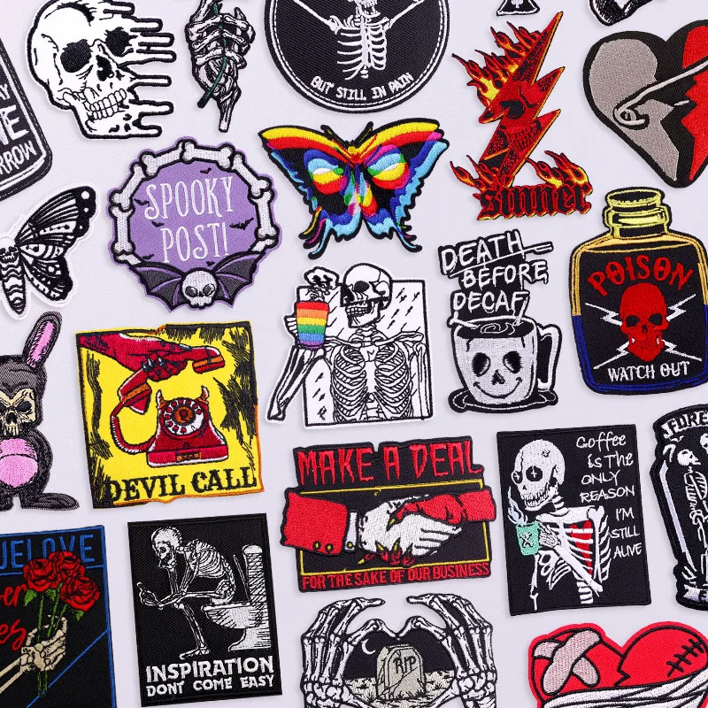 Punk Schädel Stickerei Patch Eisen Auf Patches Für Kleidung Thermoadhäsive Patches Auf Kleidung DIY Nähen Applique Schmelzbare Abzeichen