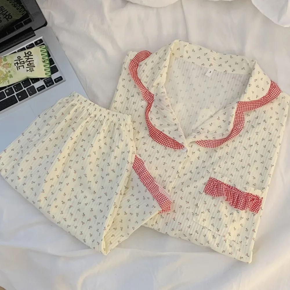 Lace Design Women Pajamas Set Short-Sleeved Cute Small Flowers Women's Pajamas Shorts Ruffle Detail Summer Pajamas Summer