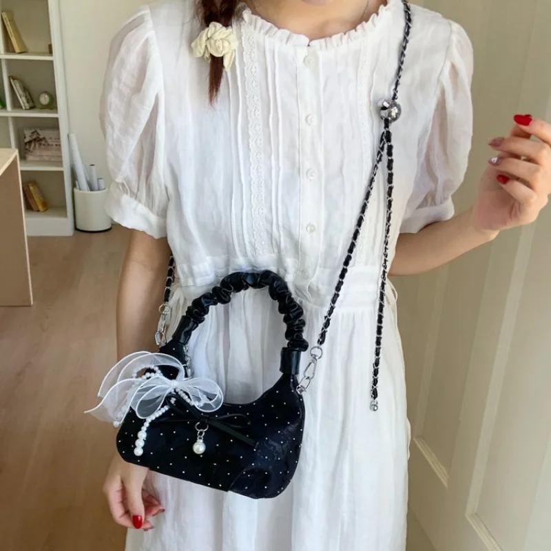 

Shoulder Bag For Ladies Stylish Leather With Turn-Lock Closure By Famous Designer Brand Trendy Urban Accessory