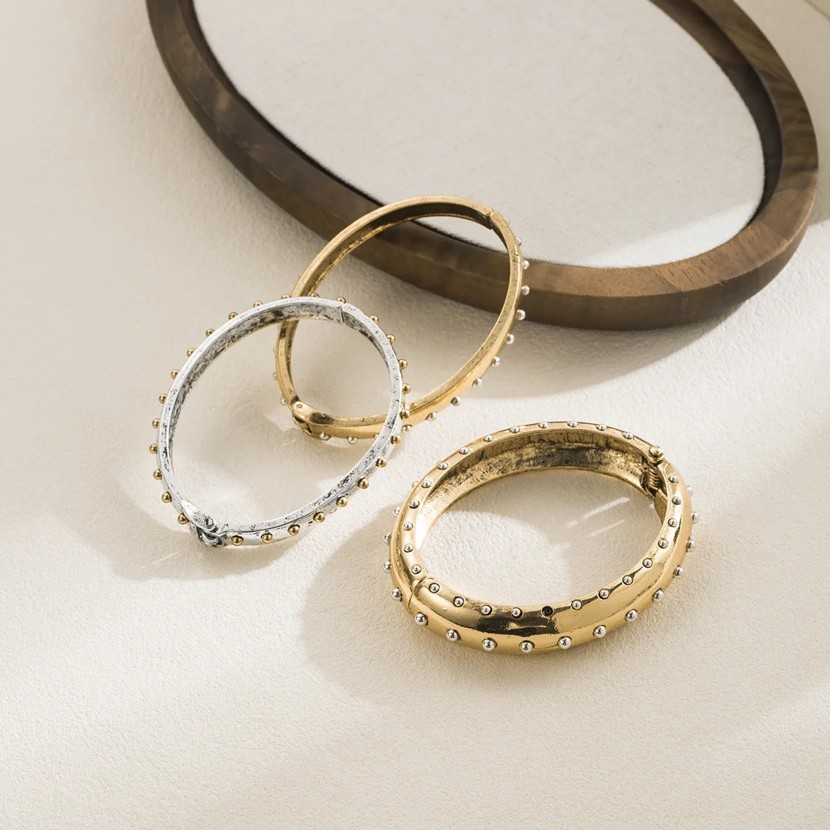 Vintage-Inspired Luxury Bracelet Set for Fashion Lovers