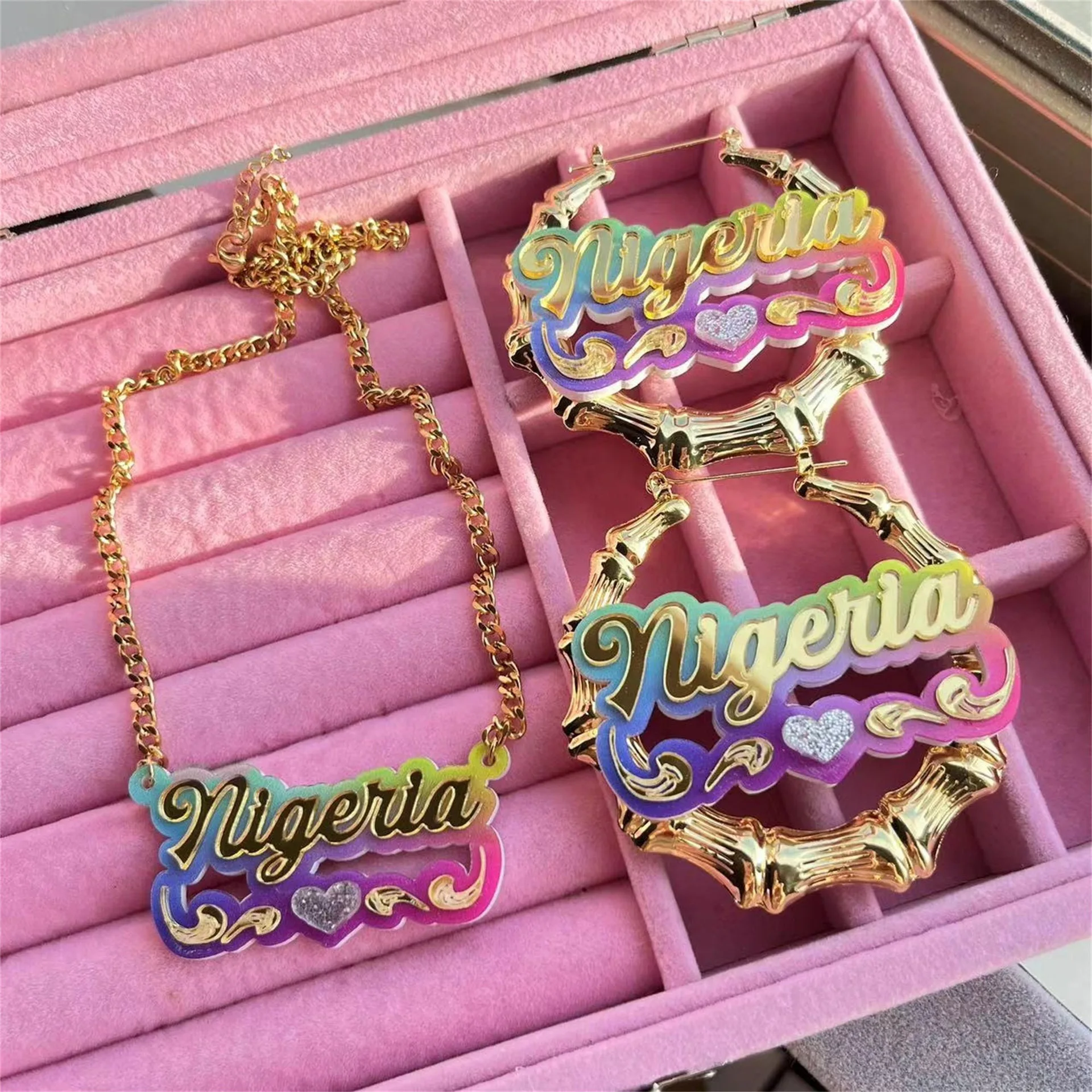 Imagem -03 - Personalizado Arco-íris Nome Brincos para as Mulheres Conjunto Colar Brincos de Bambu Acrílico Personalizado Custom Nameplate Brincos Jóias