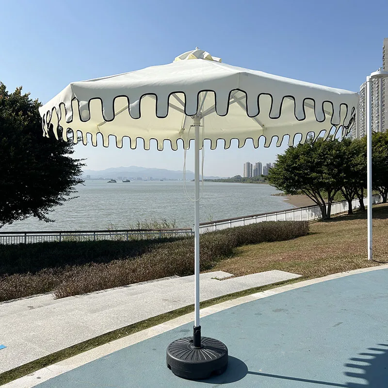 White Scalloped Fringe Market Patio Umbrella with Base High Quality Wind Proof Scalloped Edge Umbrella Parasol for Restaurant
