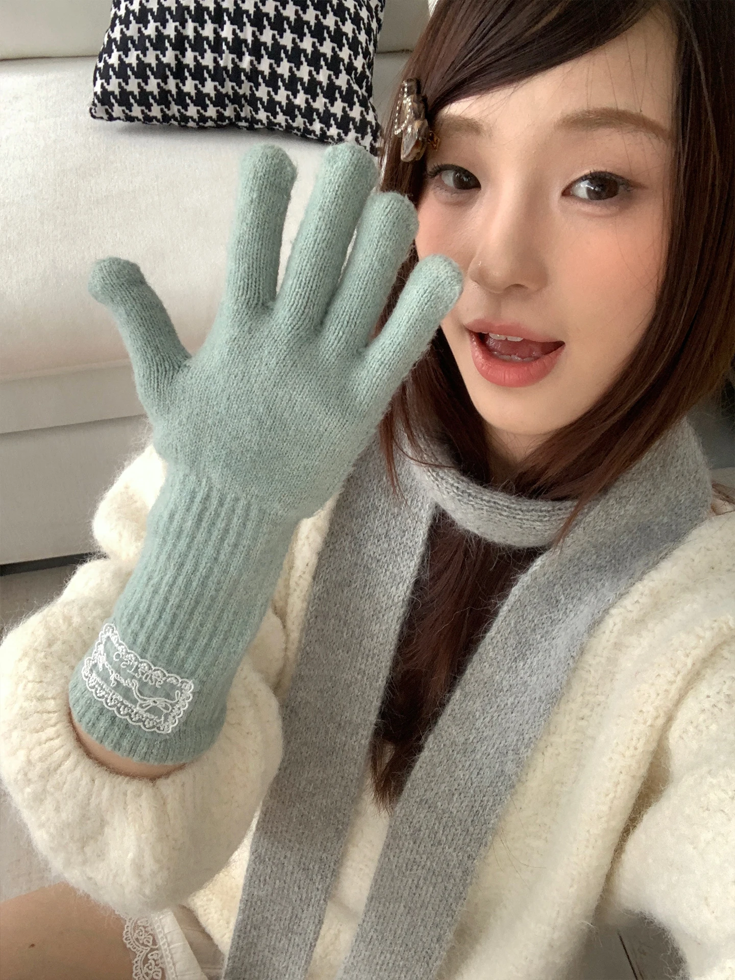 Lace-Up Women's Fingerless Gloves For Warmth In Autumn And Winter Touch Screen Compatible With Cold Weather