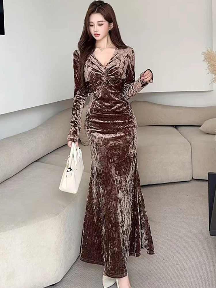 Damen-Maxikleid aus rotem Samt mit langen Ärmeln, plissiert, V-Ausschnitt, 2025, Vintage-Luxus-Abendkleid, Herbst-Winter, koreanisches elegantes Abendkleid