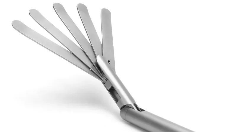 Fan Retractor with Five Fingers