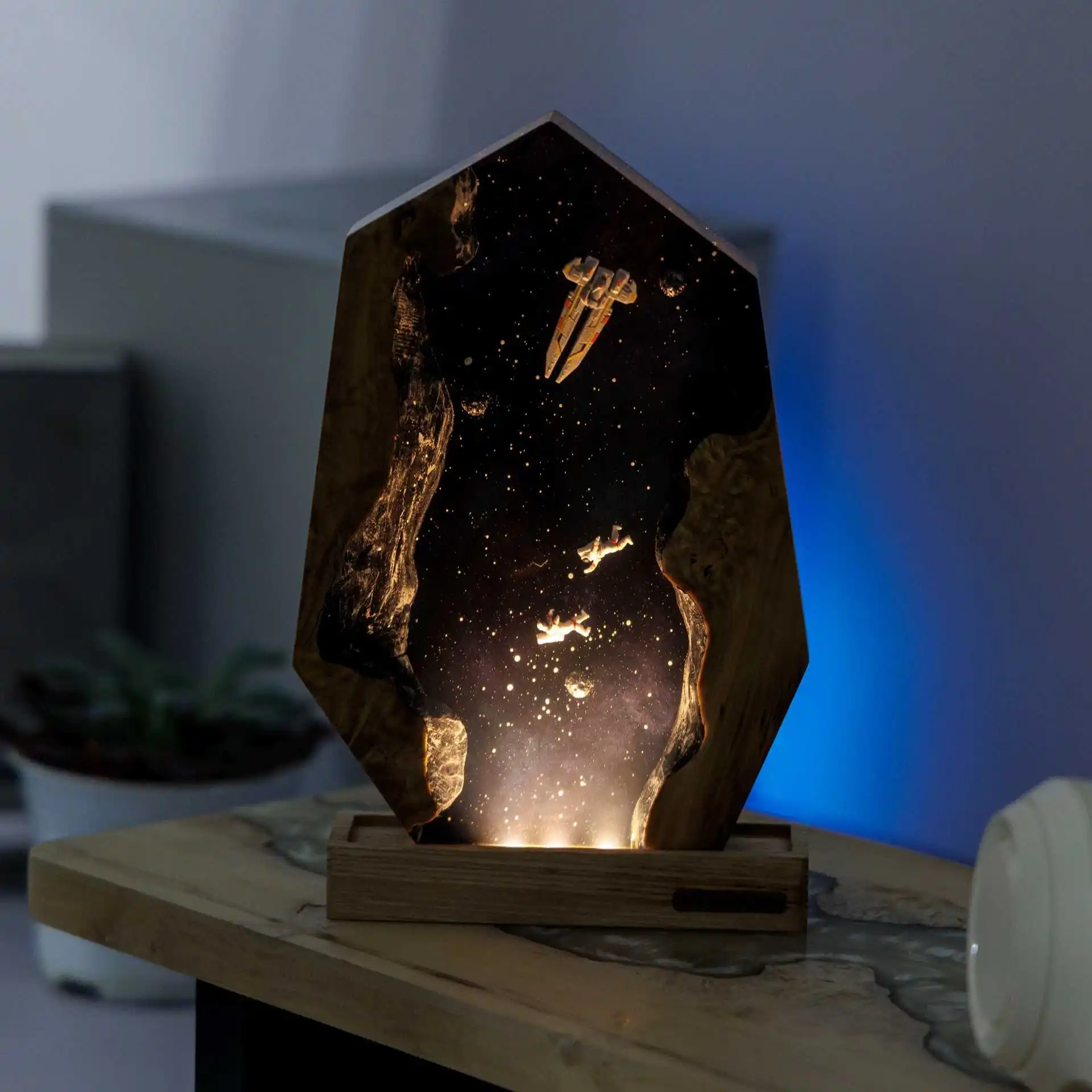 Science Fiction Theme Resin Lamp Creative Art Night Light Universe War Landscape Decoration Colorsful Table Lamp USB Charing