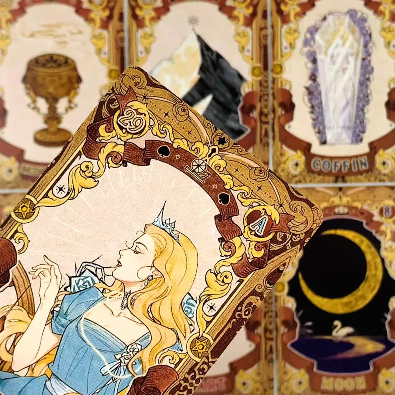 Märchenhafte Traum-Lenormand-Karten 44 Karten Vintage Märchen-Orakel-Deck Wahrsagerei Zukunftsdeutung Hexen-Karten mit Goldrand – Detail 8