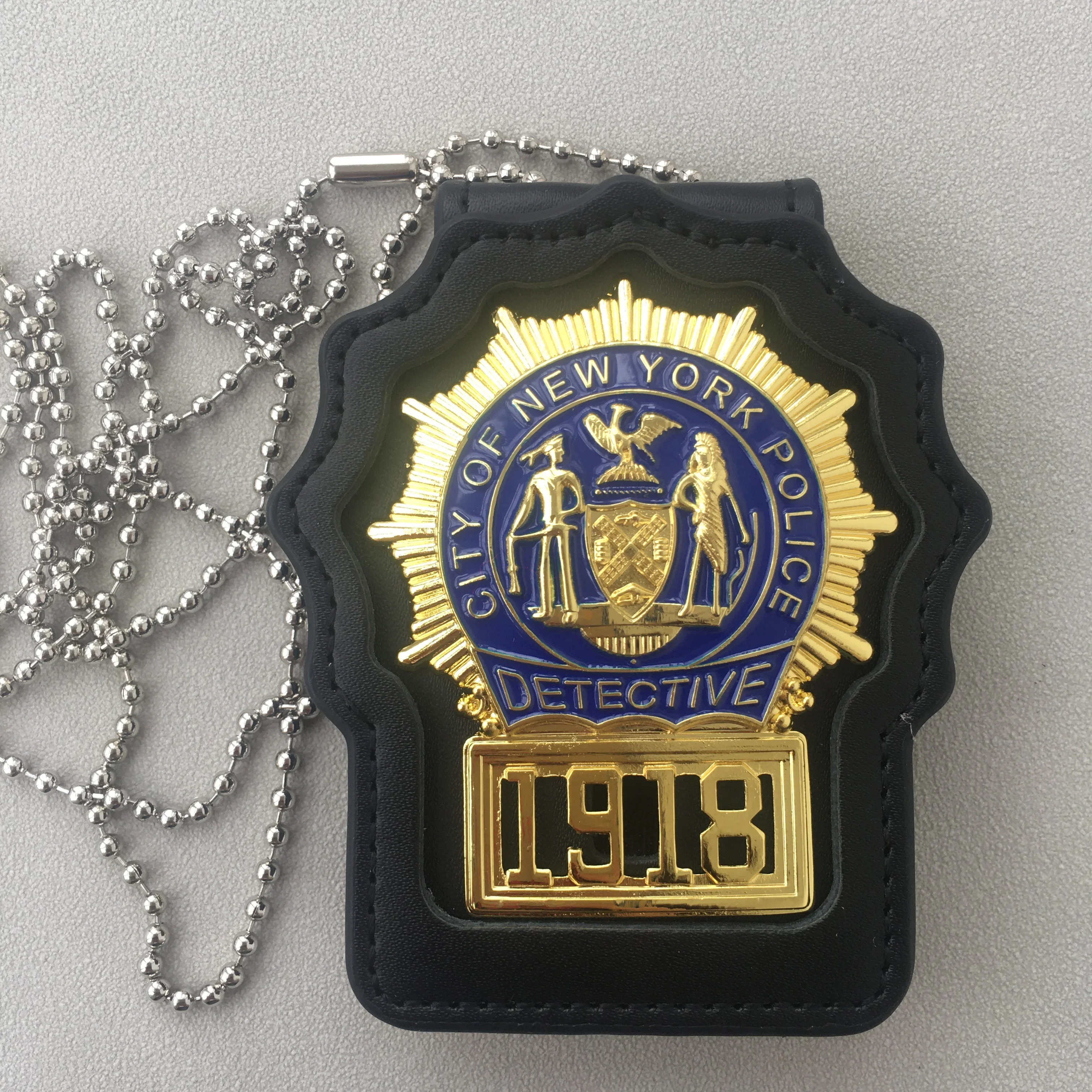 Tactical outdoor Cosplay U.S. DETECTIVE Badge NO.1918 Detective Movie Props Metal Badge