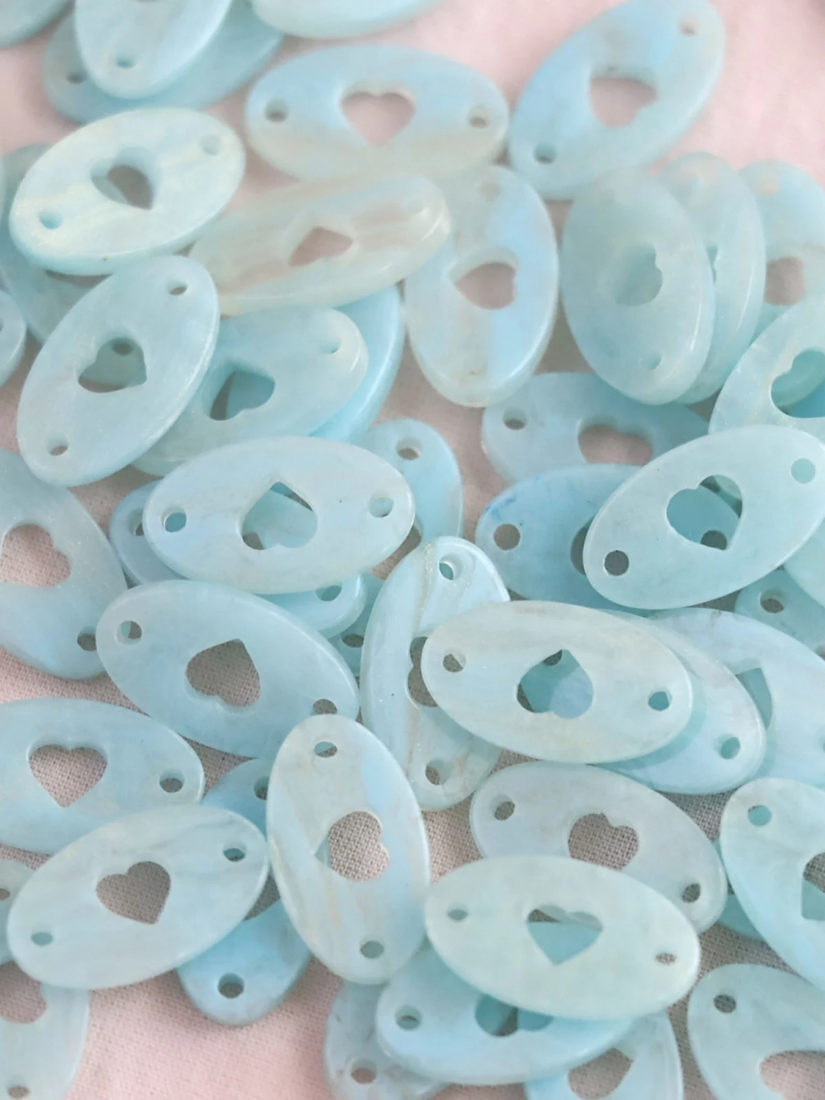 Resin Heart aped Button Sewing Knitting Large Bow Hair Band Children's Clothes Diy Accories Hollow out Love Tag