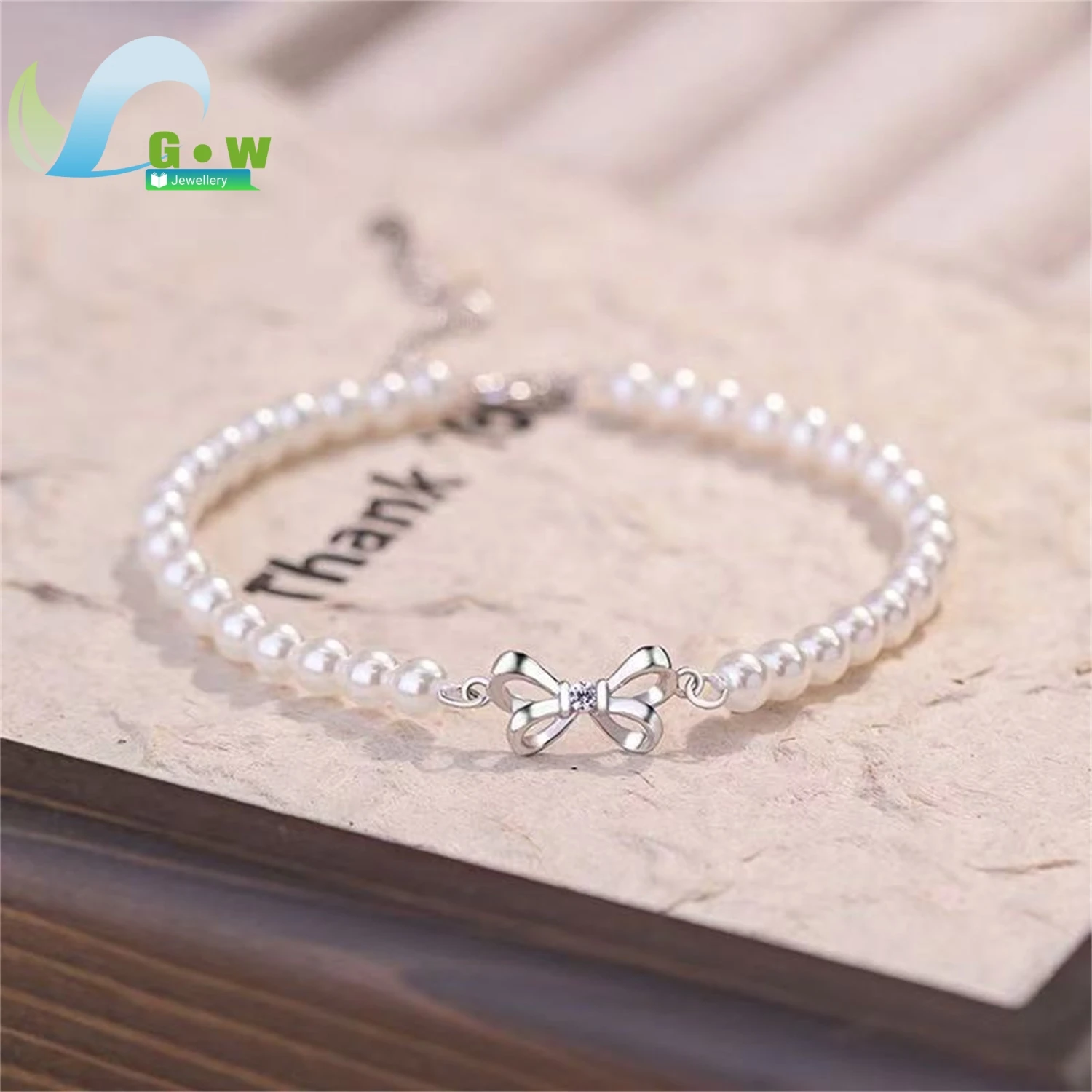 Natural Pearl Bracelet Women Unique Design Light Luxury Elegant Gemstone Wristband Daily Wear Charm Gift For Her Girlfriend