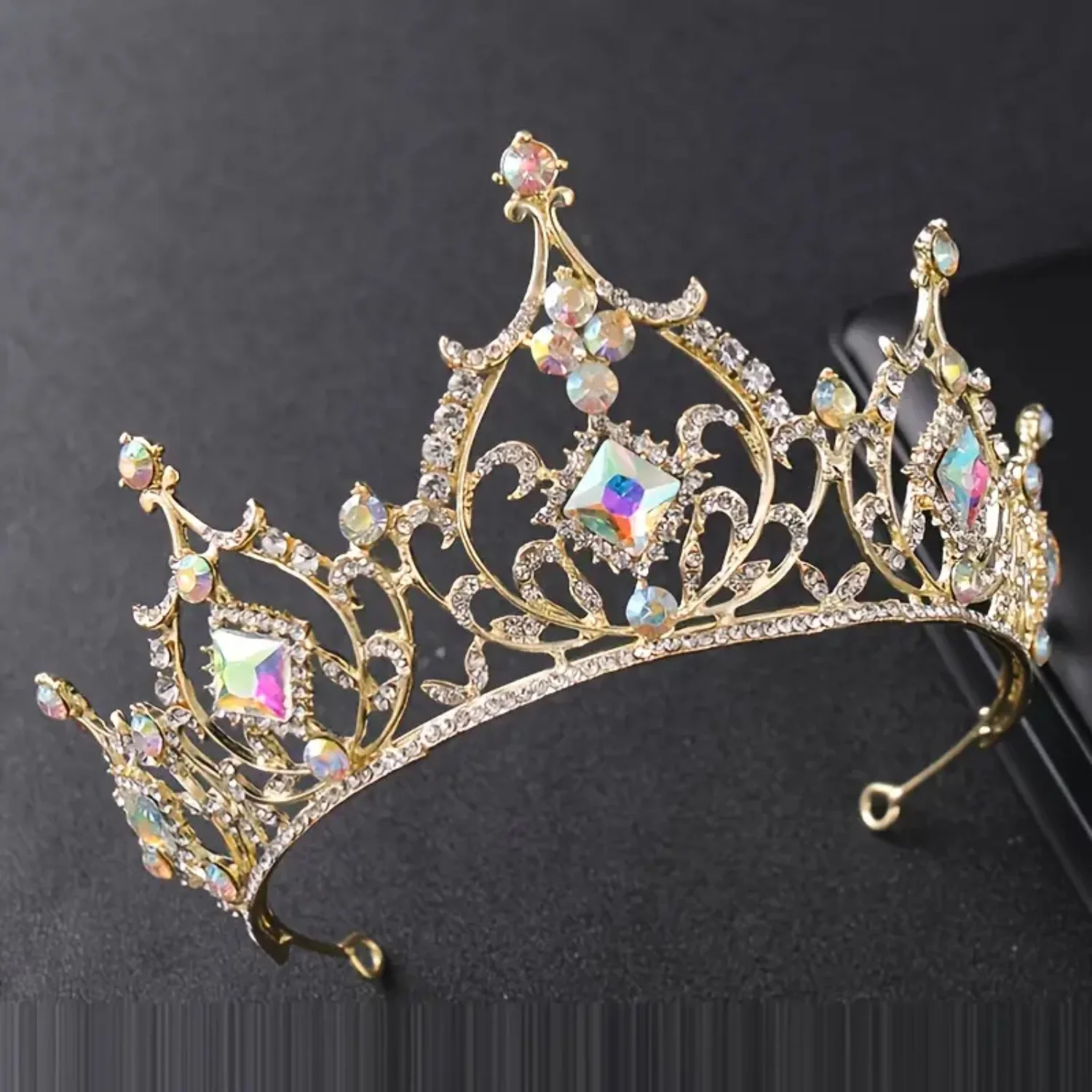 Tiara dorata da donna: fascia da sposa regina ingioiellata vintage - Accessorio elegante ed elegante per ballo di fine anno, costume, compleanno e Pe