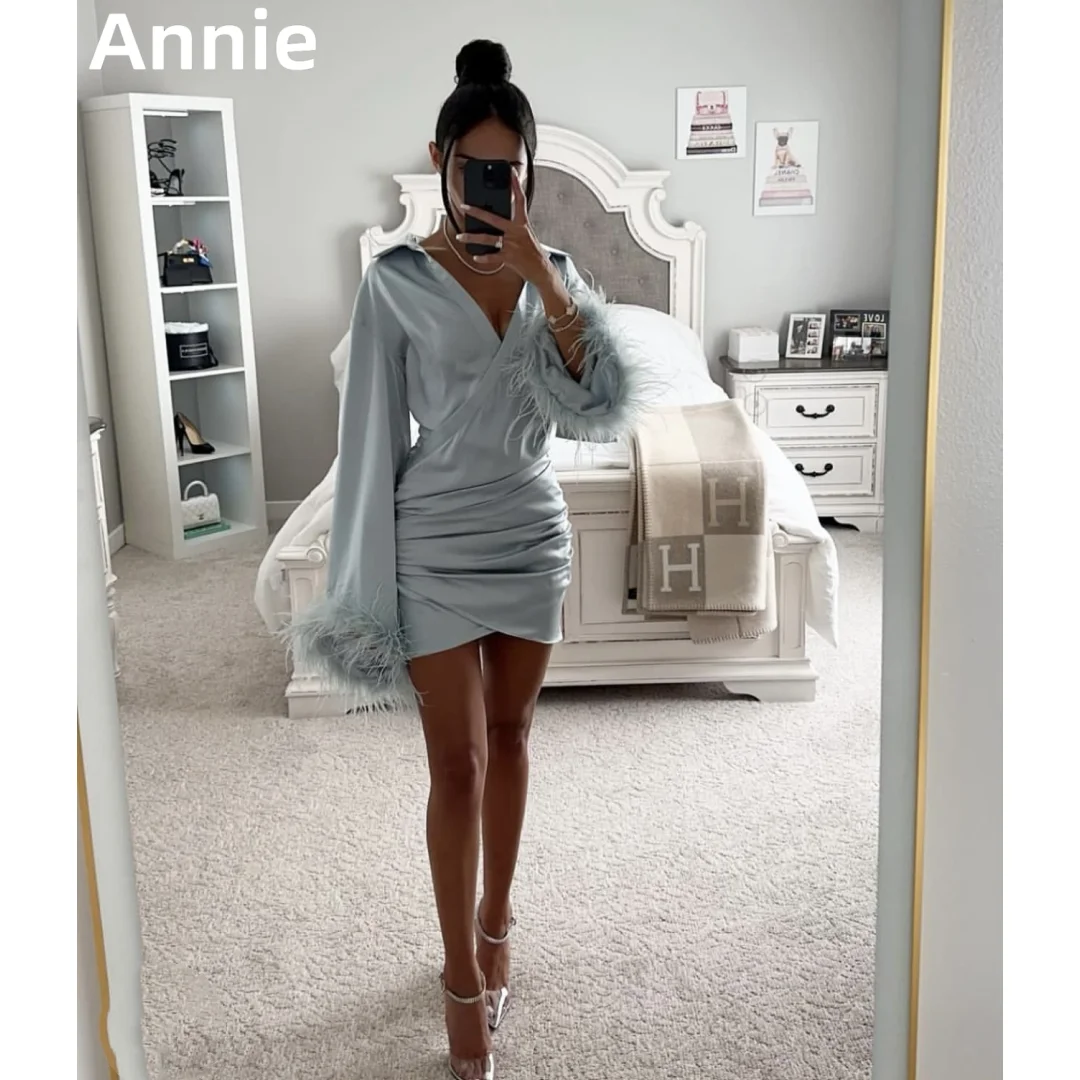 

Annie Satin V-neck Prom Dresses Long Sleeve Feather Evening Dress Vestidos De Noche Gray Pleated Mini Short Party Dress