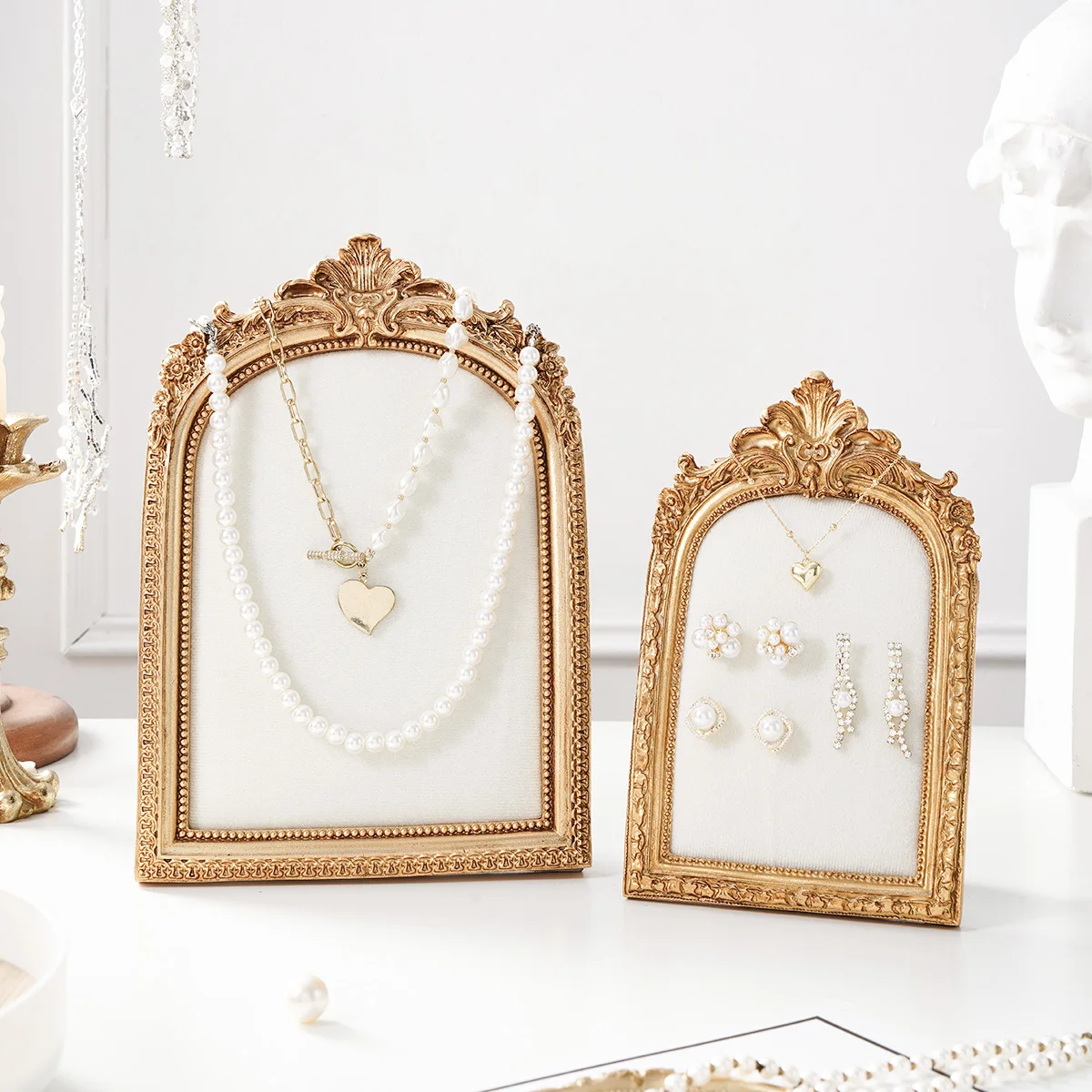 1PC, Jewelry Display Stand, Resin Material, European Retro Golden Lace Arched Jewelry Display Stand