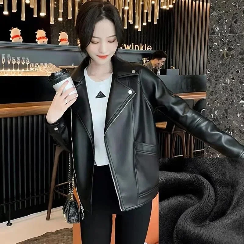 Jaket Kulit PU Wanita 2023 Mantel Kulit Musim Semi Musim Gugur Musim Dingin Wanita Korea Ukuran Besar Musim Dingin Tambahkan Beludru Jaket Kulit Tebal