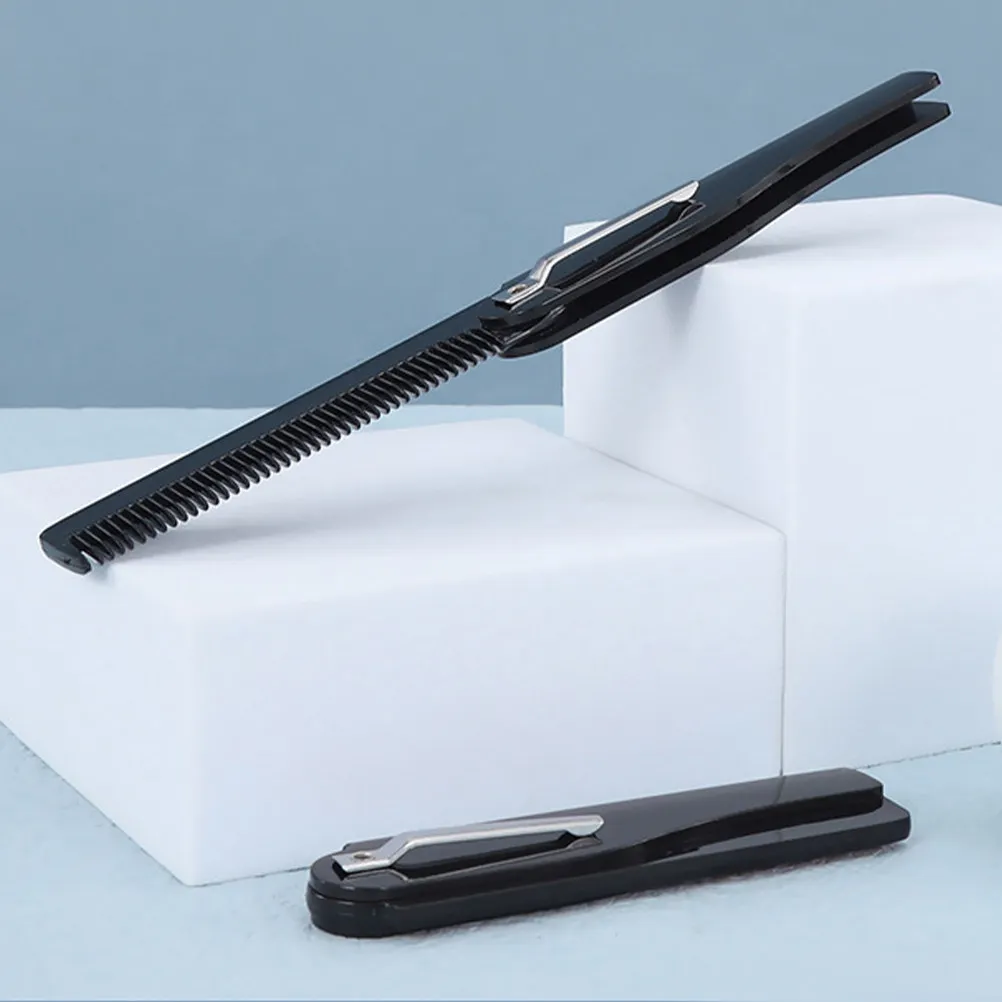 pente-dobravel-para-barba-masculina-com-espelho-e-chaveiro-design-robusto-e-acabamento-fino