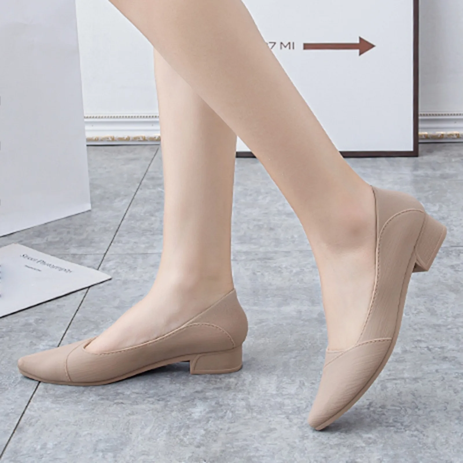 2024 Fashion Slip on mocassini traspirante Stretch Ballet Shallow Solid Square Heels donna Soft Bottom scarpe da barca a punta