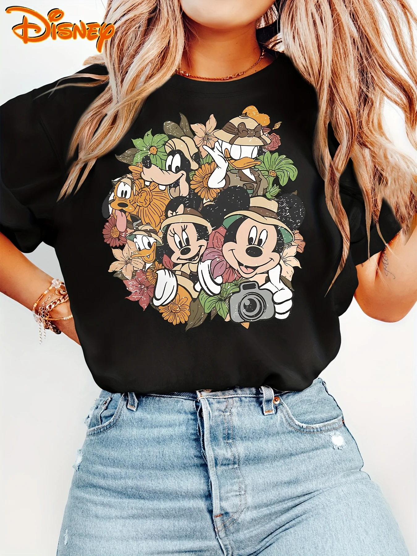 

2025 Disney Pattern Printed Women's Casual Comfortable Unique Smiling Face Black Round Neck Short Sleeve T-shirt
