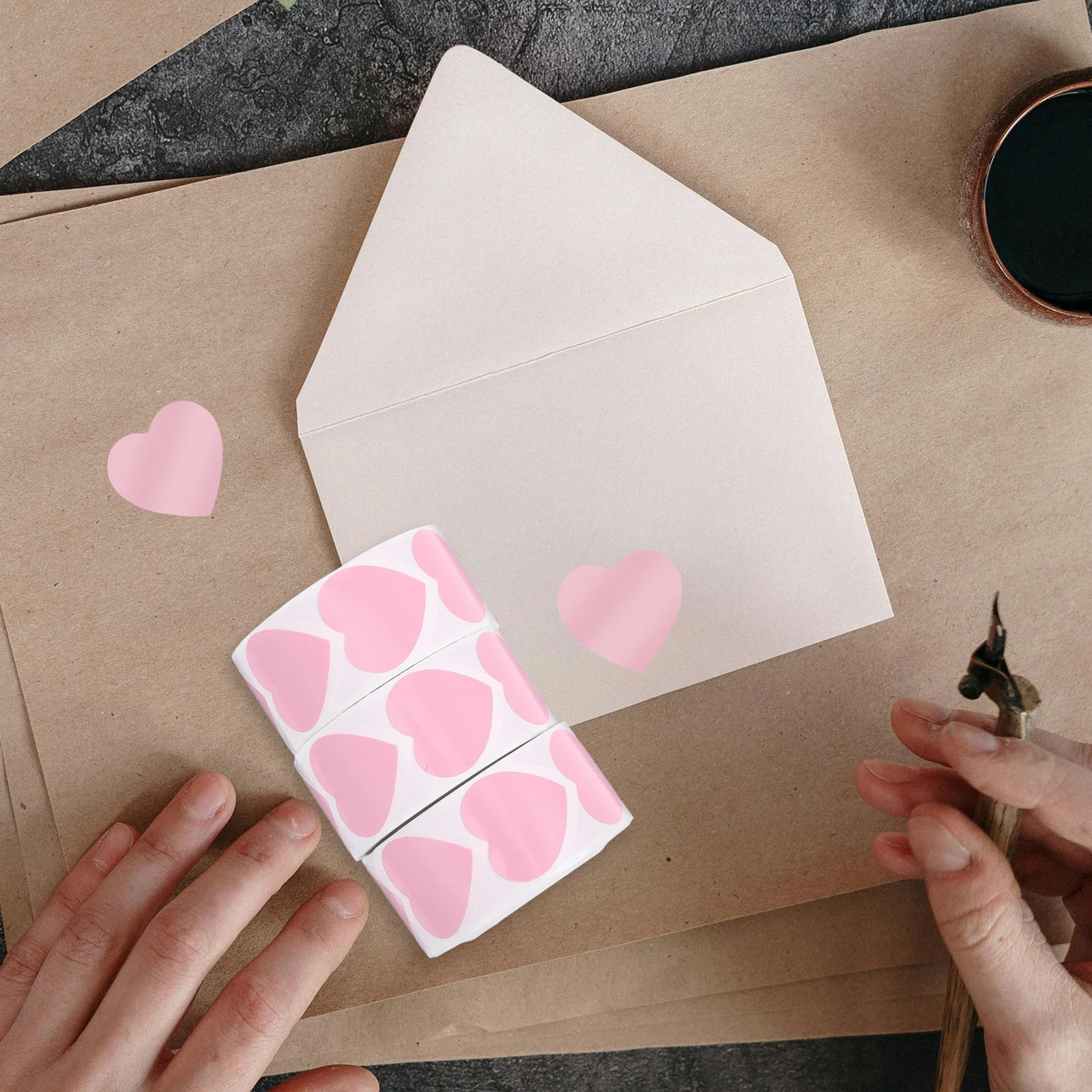 3 롤 레드 하트 스티커 발렌타인 데이 씰 라벨 봉투 카드 제작을위한 자기 접착 심장 모양 라벨