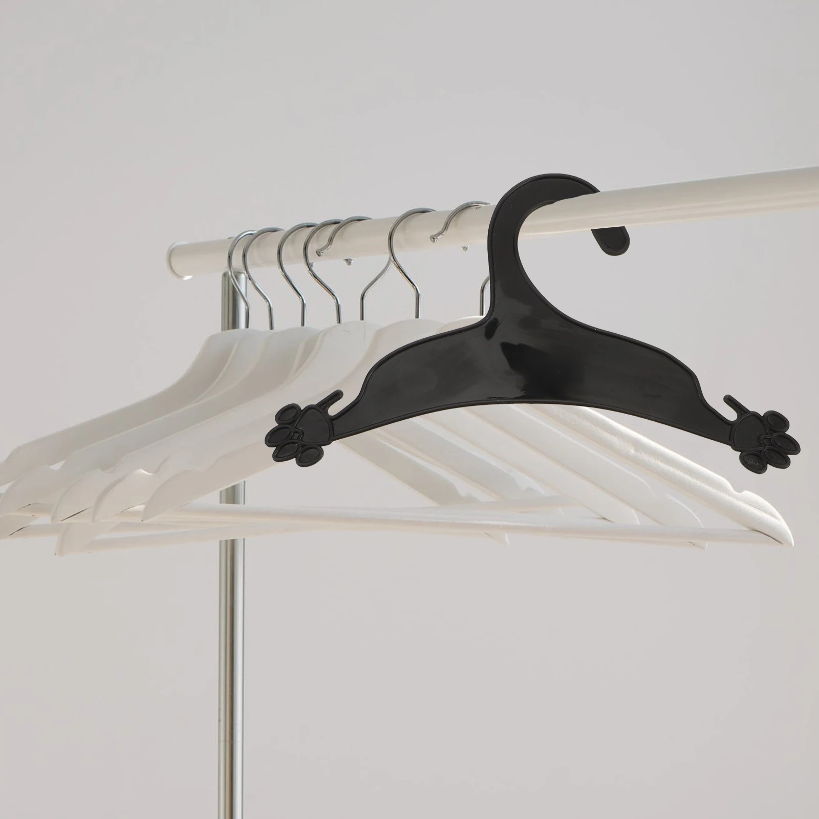 

10 Pcs Dog Claw Shaped Hanger Durable Pet Clothes Rack Wardrobe Puppy Coat Plastic Suit Dog Clothes Hanger Pet Supply
