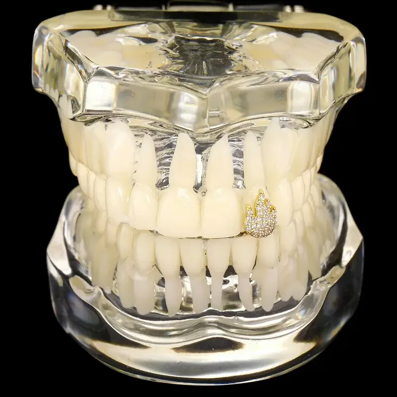 قطعتان من قاعدة الهيب هوب جريلز النحاسية مع أحجار زركونيا صناعية متألقة، تغطية كاملة للجنسين مجوهرات كهدية رائعة للمغني الراب #3