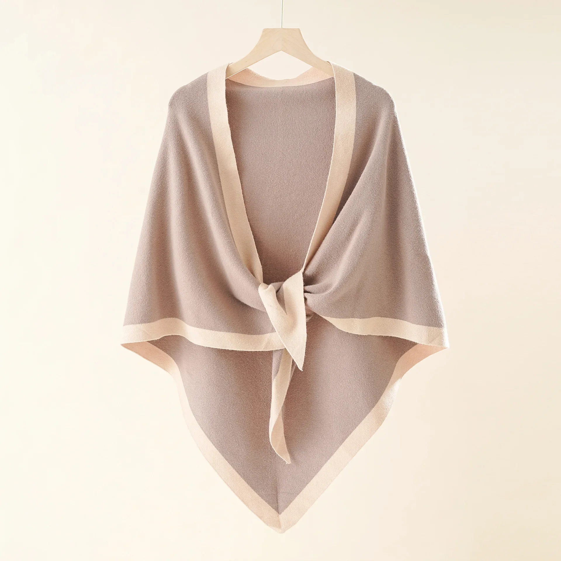 

2024 Spring Autumn New Imitation Cashmere Female Cloak Triangular Cape Air Conditioning Room Cloak Poncho Capes Khaki