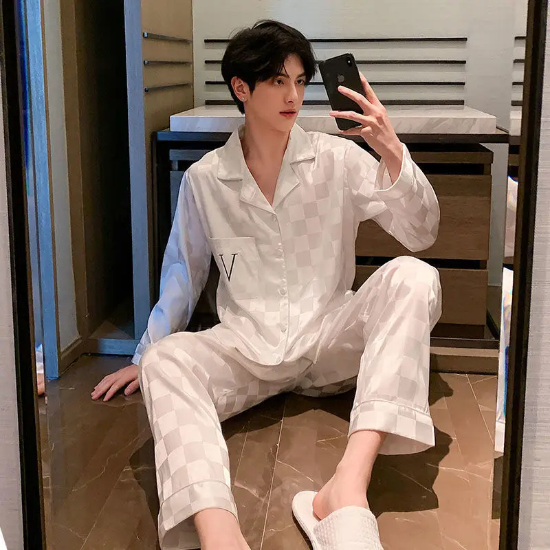 Mens ชุดนอนฤดูใบไม้ผลิผ้าไหม Pijama Hombre แขนยาวหลวมขนาดใหญ่คอปกเสื้อชุดนอนชุดนอนชุด2ชิ้น Piue ขนาด