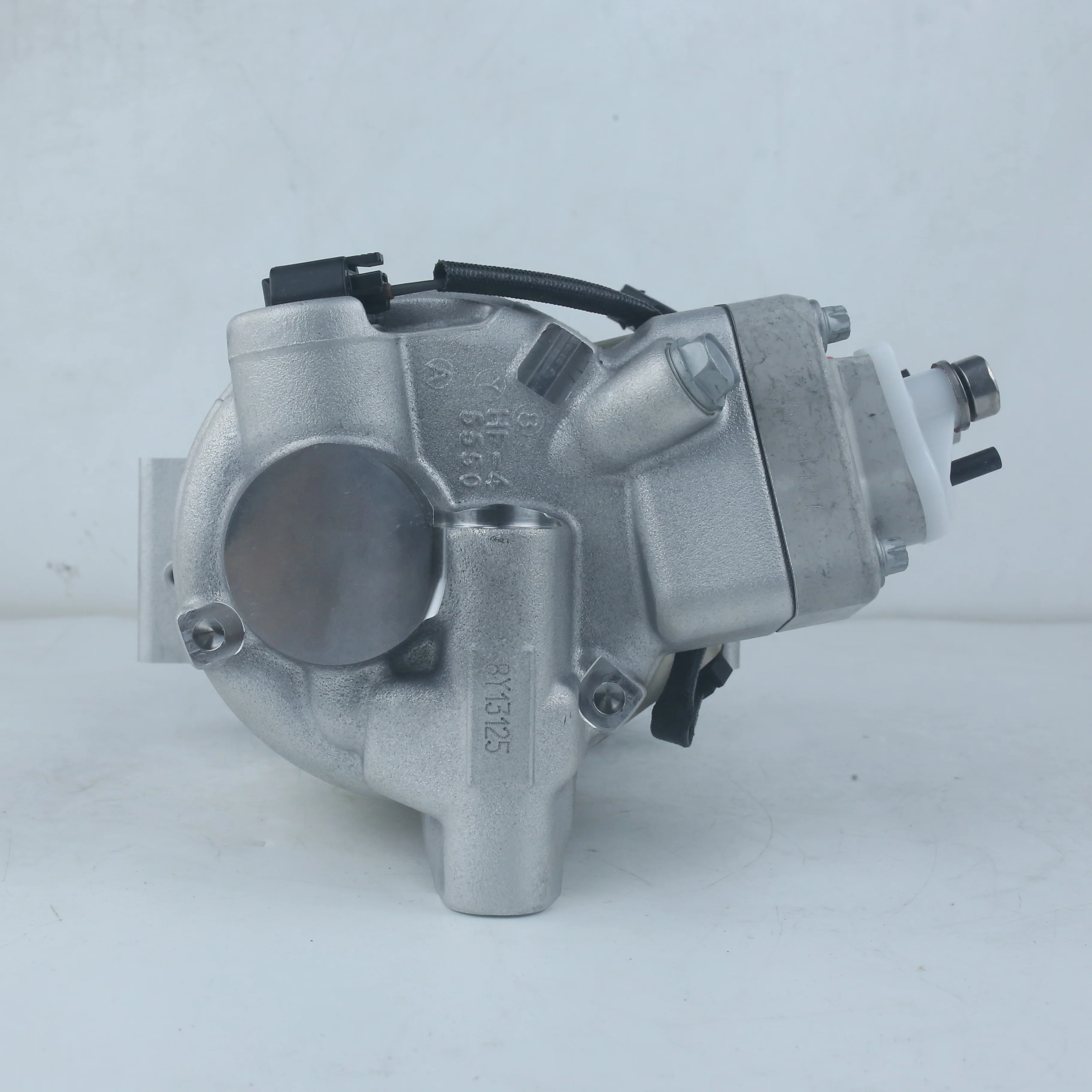 Conditioning Systems Airconditioning Compressor A 0008301504   voor SJC31 12V A/C A 0008301504