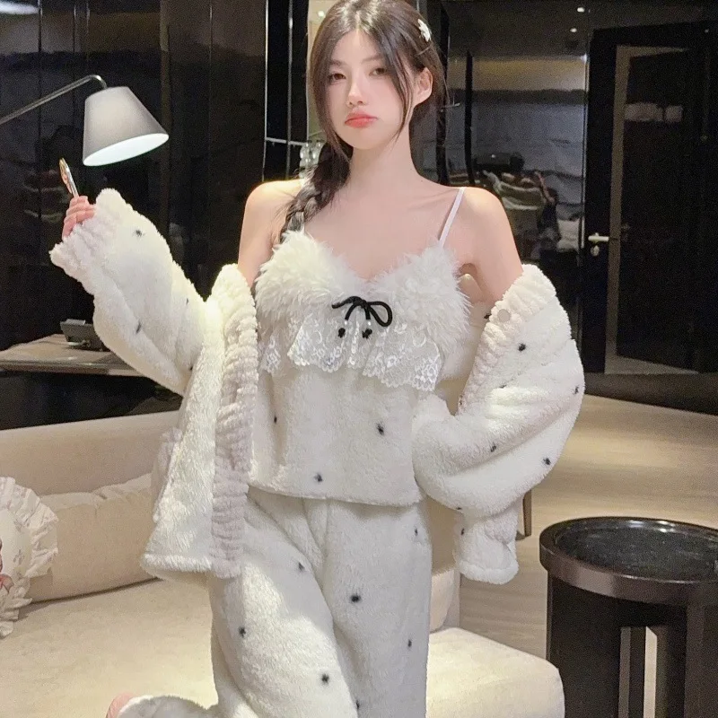 

2025 New Women's Thickened Coral Fleece Pajamas Set Home Clothes Long Sleeve Breathable Sleepwear Autumn Winter Collection