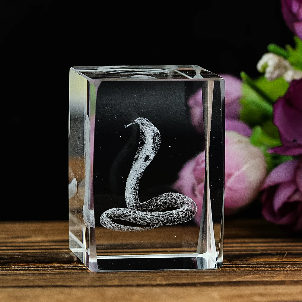 Viper Inside Sculpture Laser Engraving Crystal Craft Miniature Home Decoration Household Items  Home Ornament Geometric Artwork
