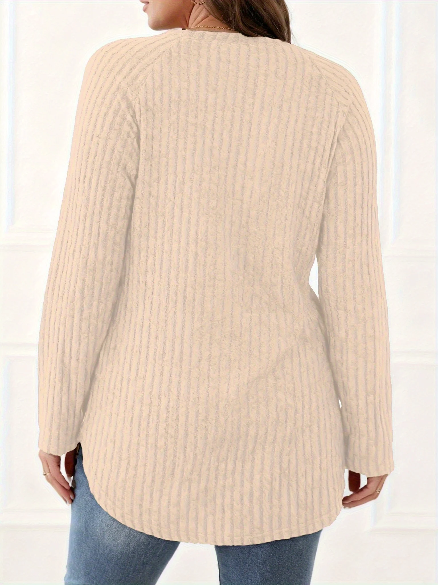 Gemütliches Plus-Size-Langarmshirt für Damen mit Rippenmuster für mühelosen Stil und Komfort – Detail 5