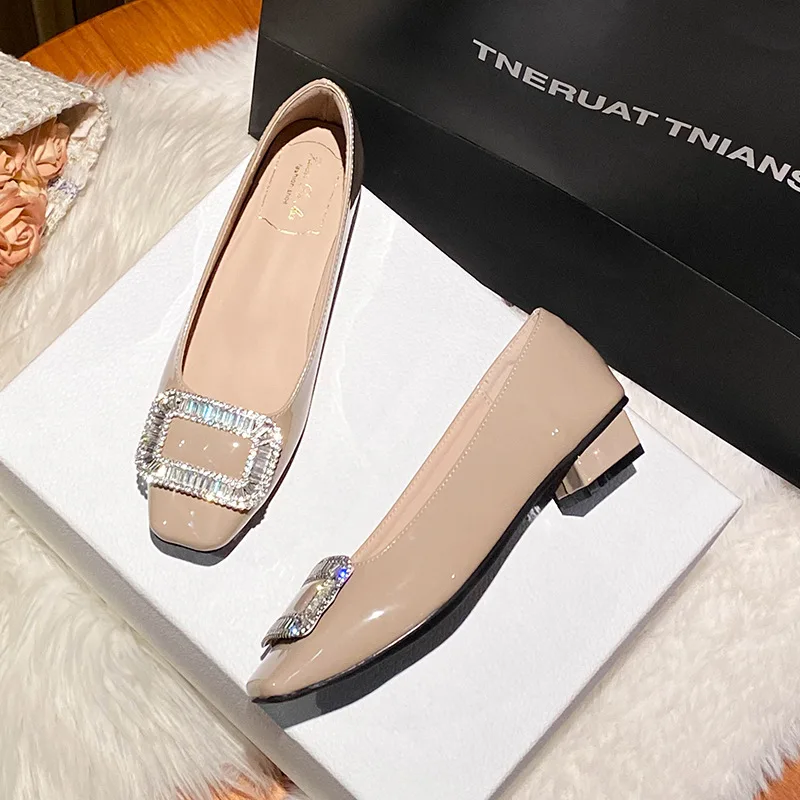 

Женская обувь, современные туфли-лодочки, красивые туфли из лакированной кожи с кристаллами на высоком каблуке, женские модельные туфли