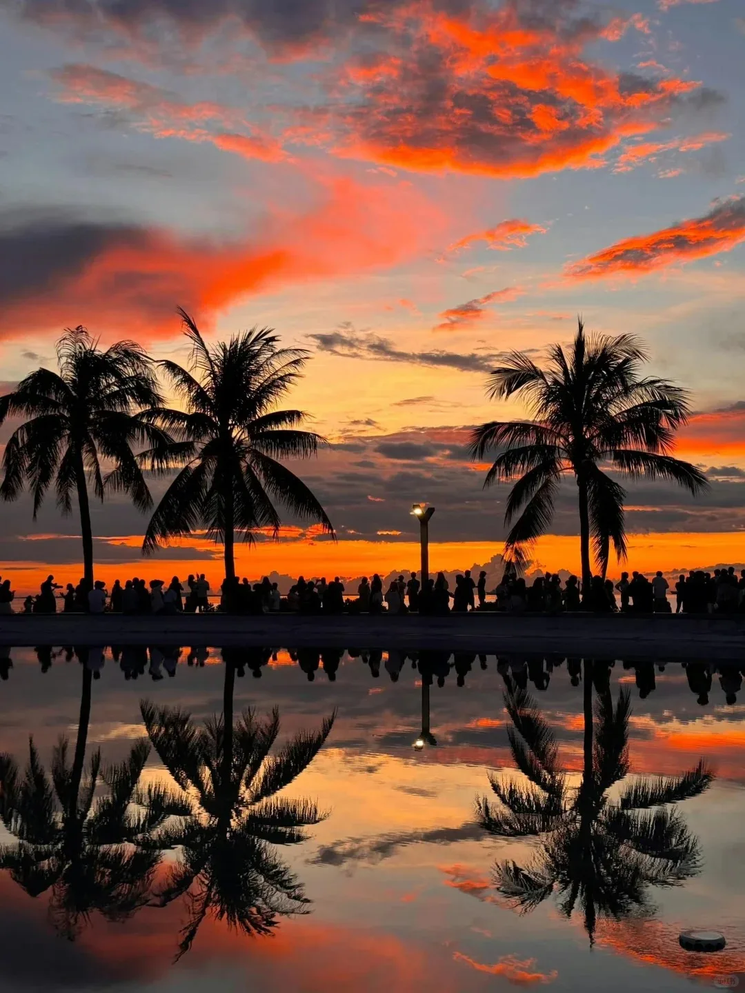 

Car Radio for Bentley Flying Spur Continental 2012-2019 Android 13 Auto Navigation GPS Stereo Player DVD Multimedia 4G DSP