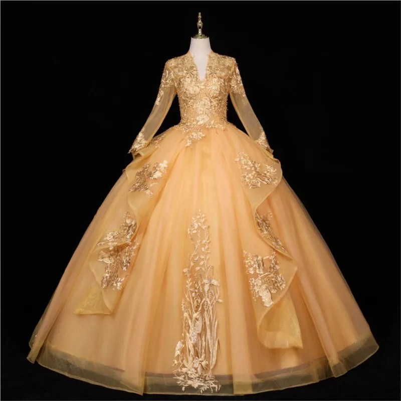 

The new stand-up collar long-sleeved dress showcases a dreamy puffy