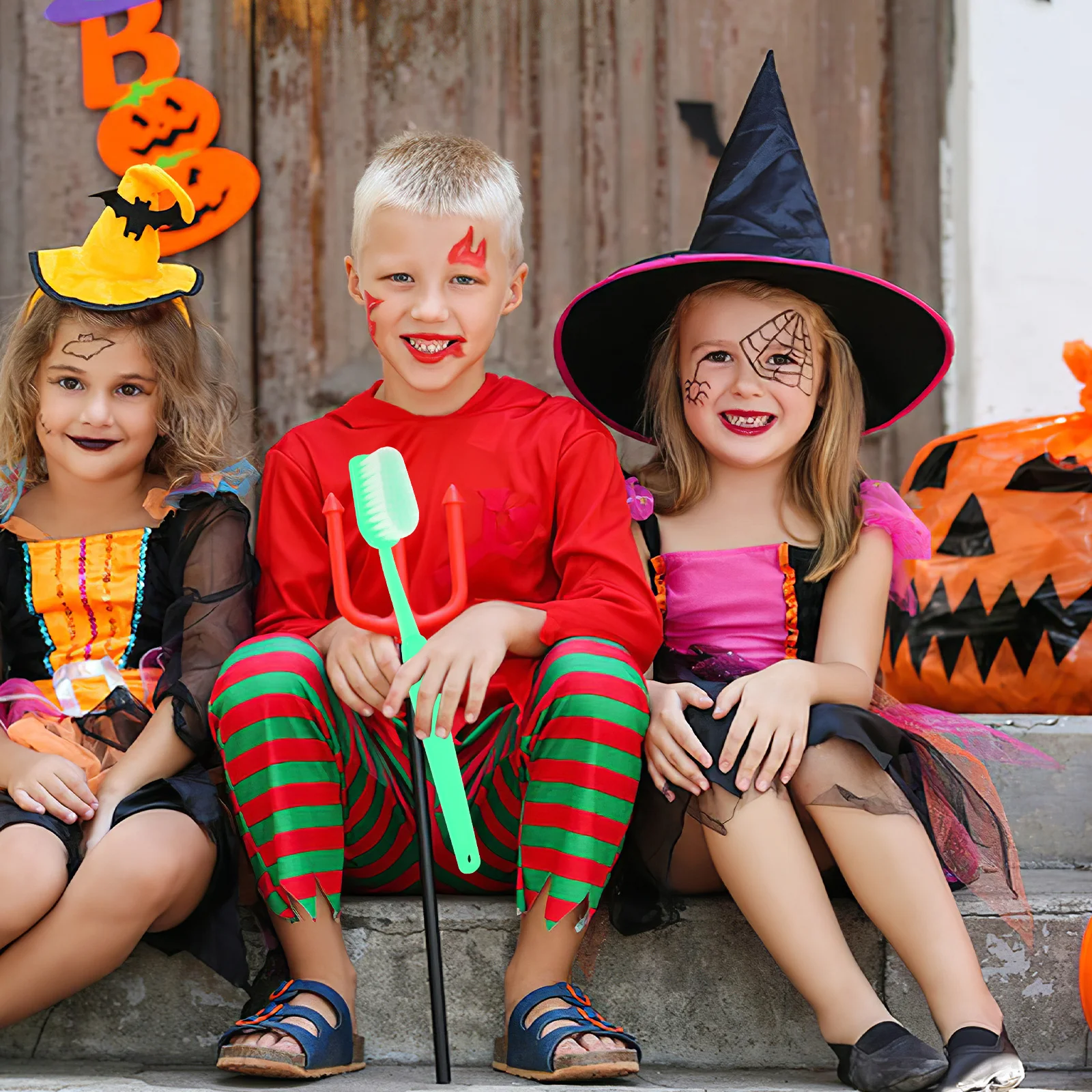 

Extra Large Toothbrush Prop Fun Shaped Bright Decorative Item for Party Games Halloween Costumes Photo Shoots Creative