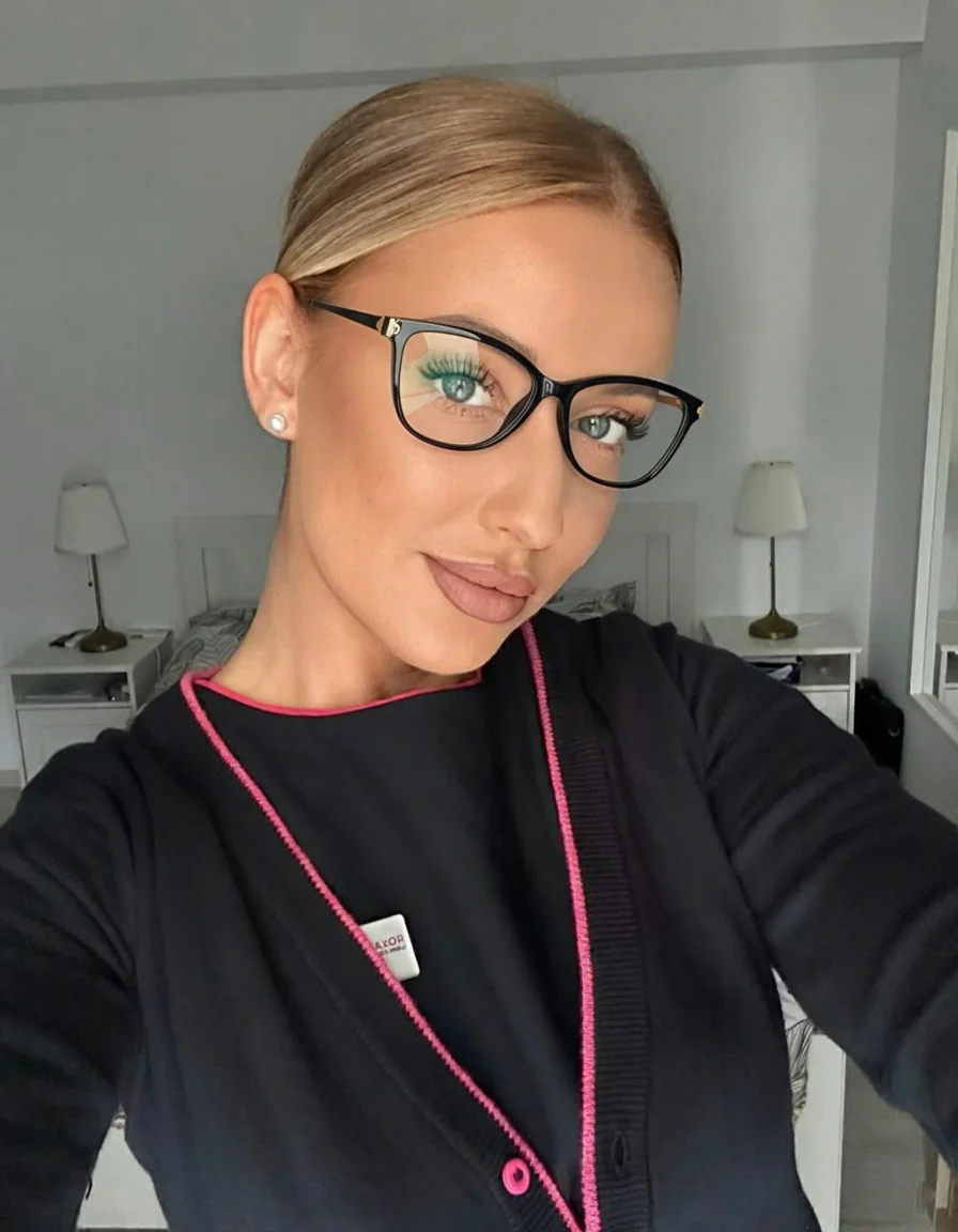 Modische Blaulichtbrille, leicht, klassisches Design mit Federscharnieren, vielseitig einsetzbar für jeden Anlass.