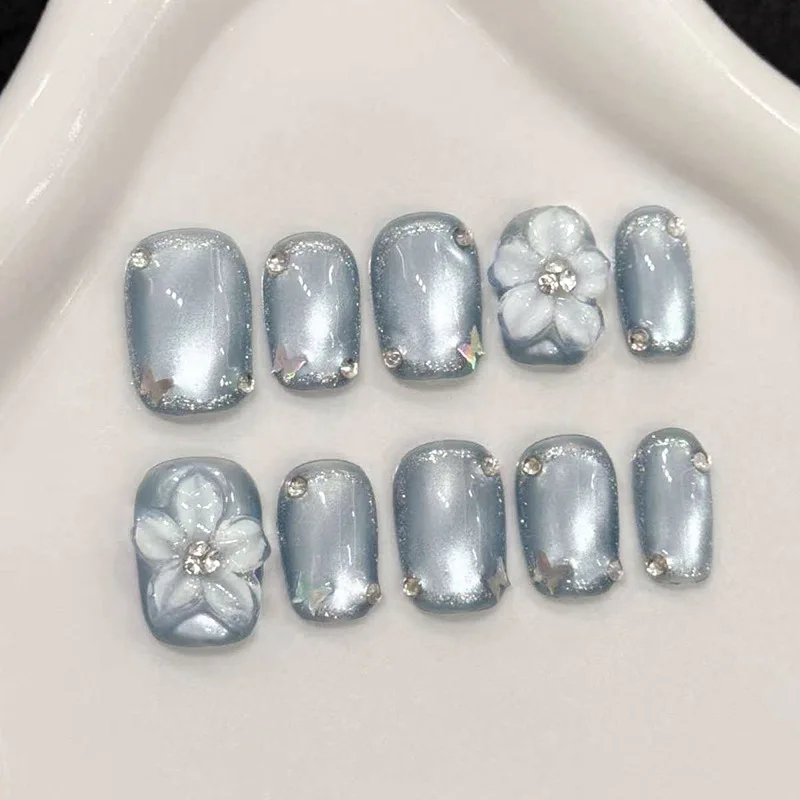 

24PCS Sweet Blue Cat Eye Short Square False Nails Cute Flowers Simple Silver Butterfly Design Press on Nails Full Cover Wearable