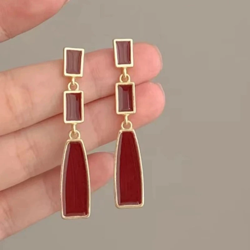 Red Enamel Oil Long Dangle Earrings Irregular Geometry Personality Rectangle Drop Earrings for Women Party Elegant Jewelry Gift
