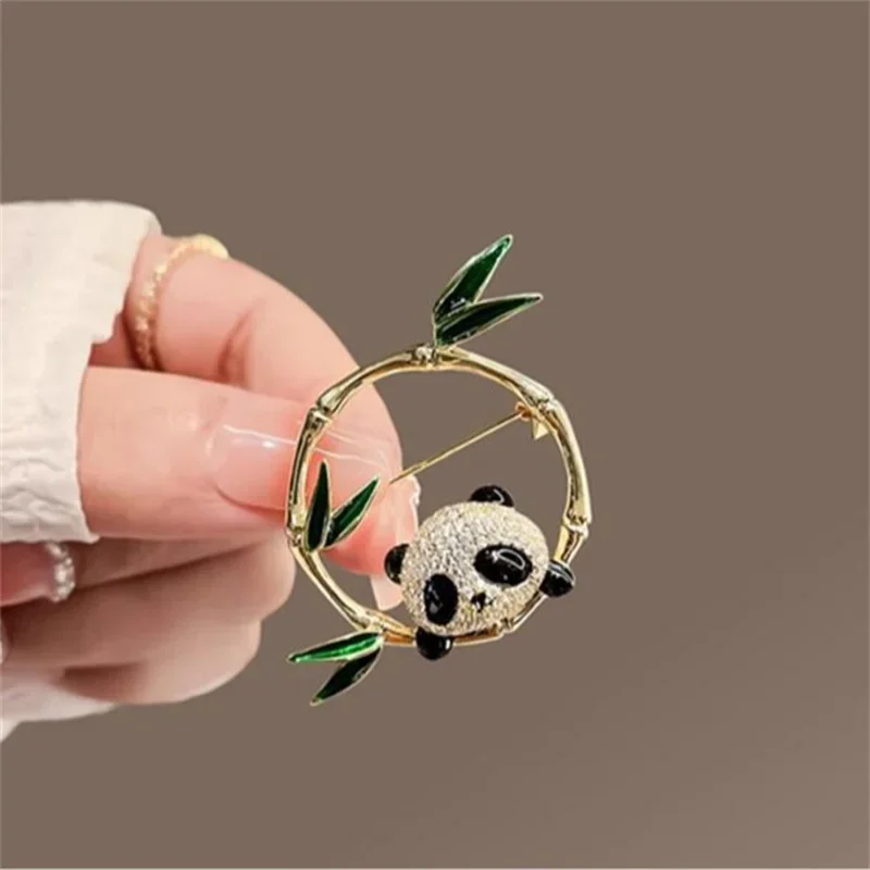 1Pc Cute Panda Bamboo Brooch for Men Women Fashion Animal Brooches Pins Jewelry Trendy Accessories Summer Holiday Gifts 2024