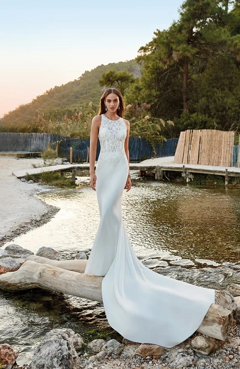 

Mermaid Satin Wedding Dresses Lace Appliqued Bridal Gowns Jewel Neck Simple Long Country Boho Beach Wedding Dress