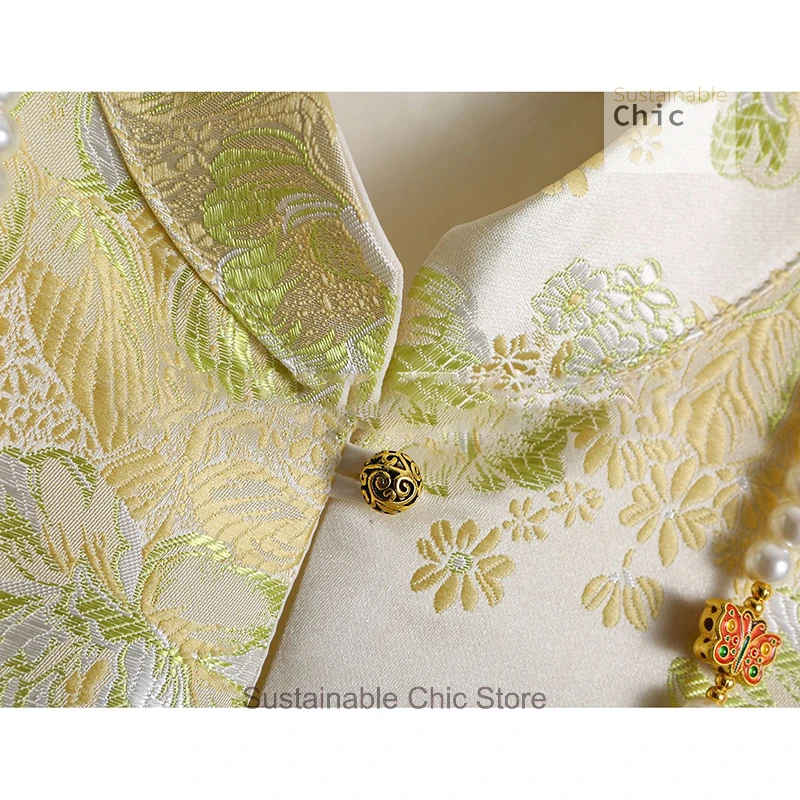 New Chinese retro heavy industry Jacquard buckle vest coat women's spring new national style sleeveless women's coat outside.