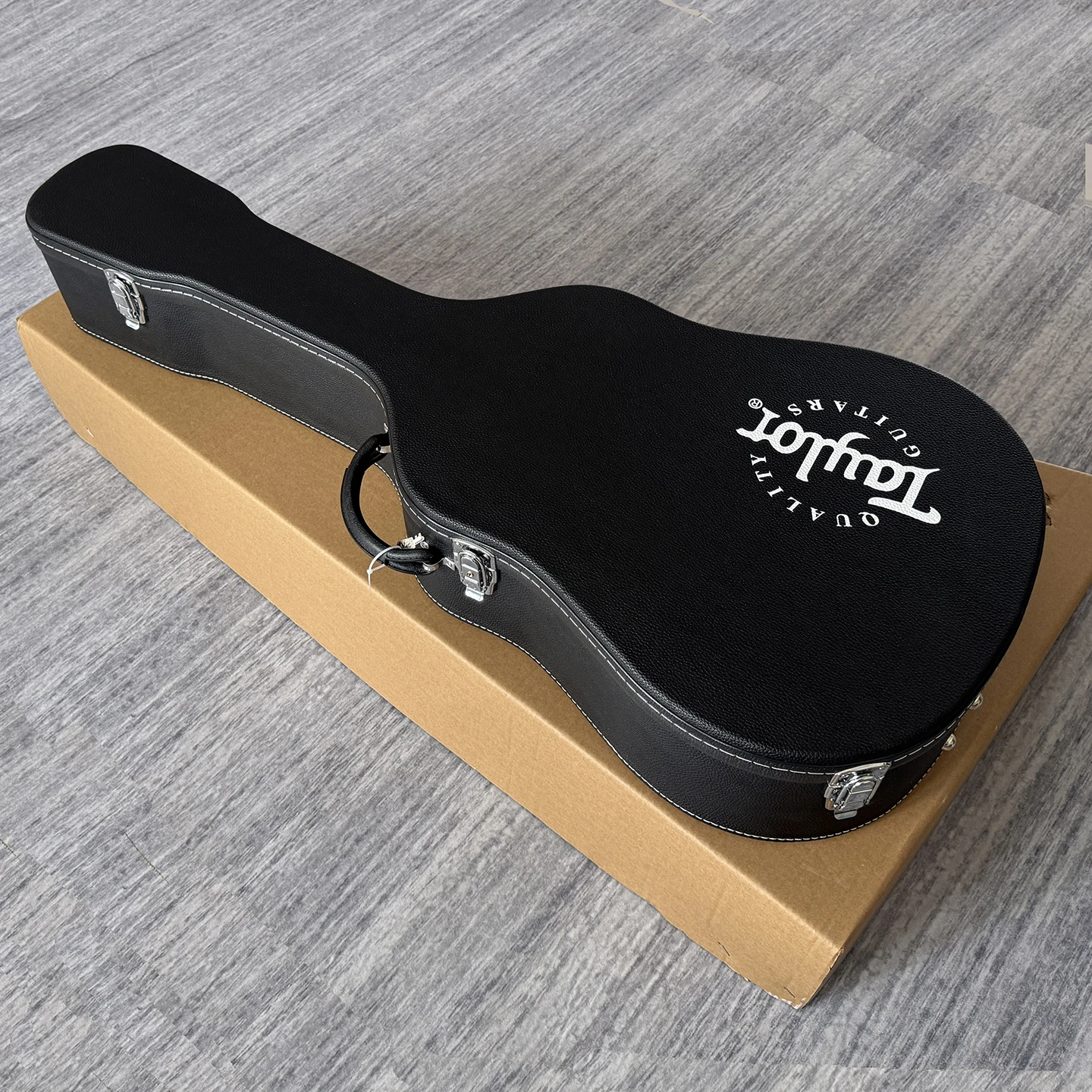 

High-End Taylor Guitar Case Loable 4-Inch Folk Classical Wood Guitar Box Cheed-In Lage ible Guitar Accories
