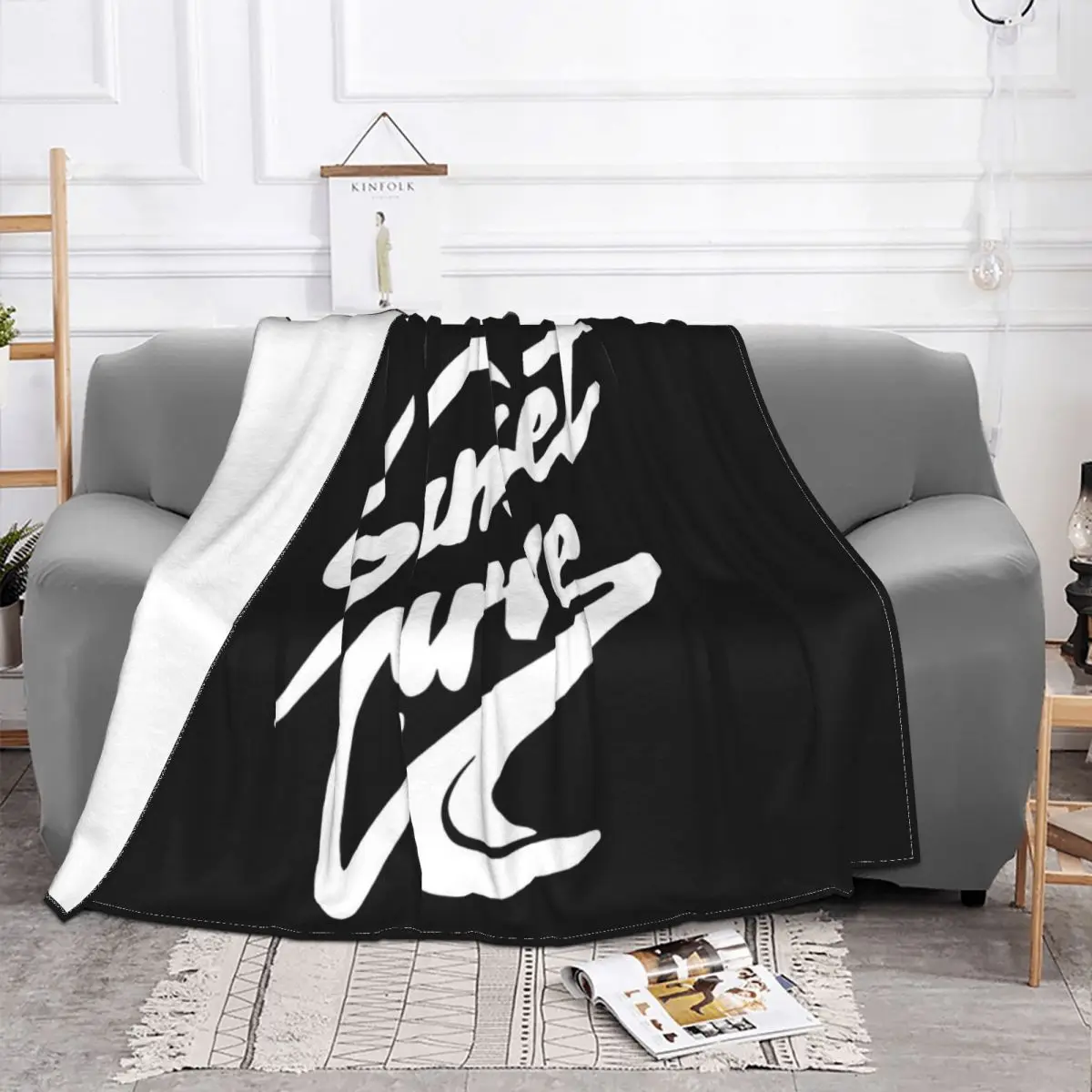 Sunset Curve Logo Men's Julie And The Phantoms Regular More Size Many Colors Basic Hipster Middle Aged Winter Throw Blanket