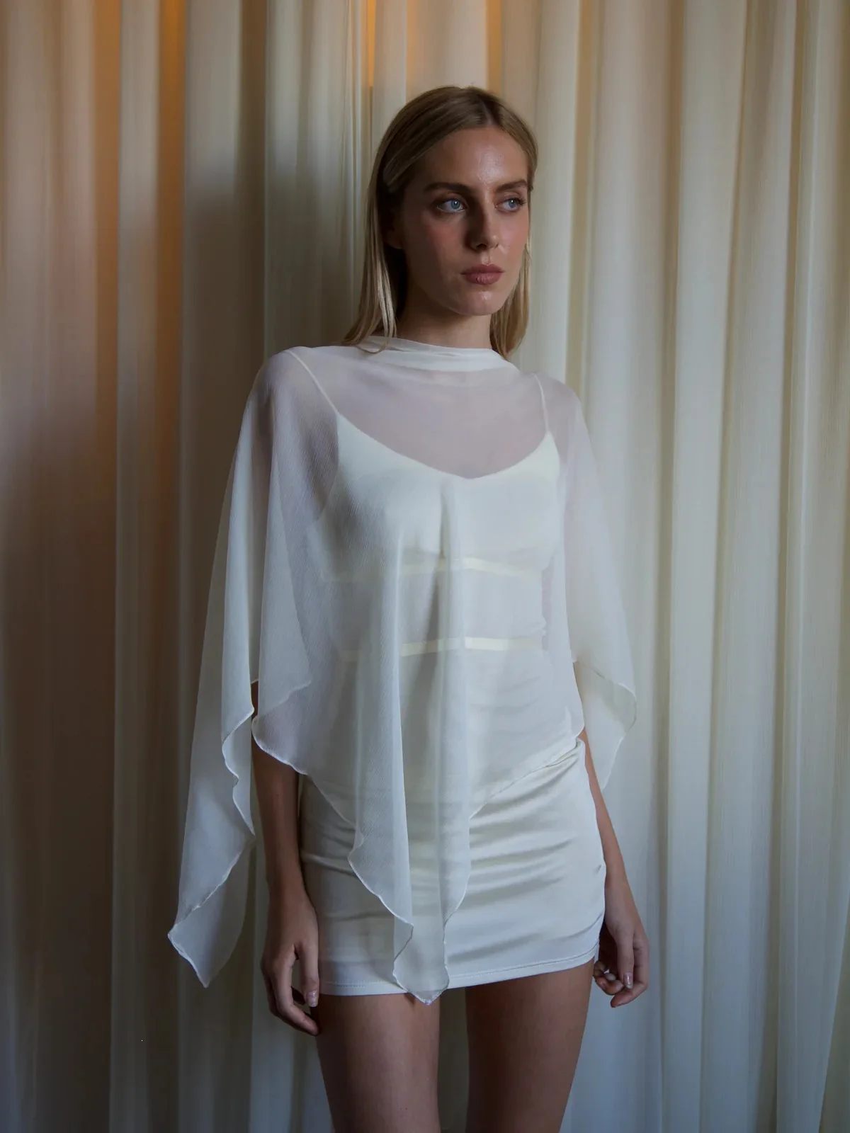 2026 Cross-border Women's Clothing Amazon Autumn New Chiffon Thin Single-layer Pullover Asymmetrical Shawl Cw34193