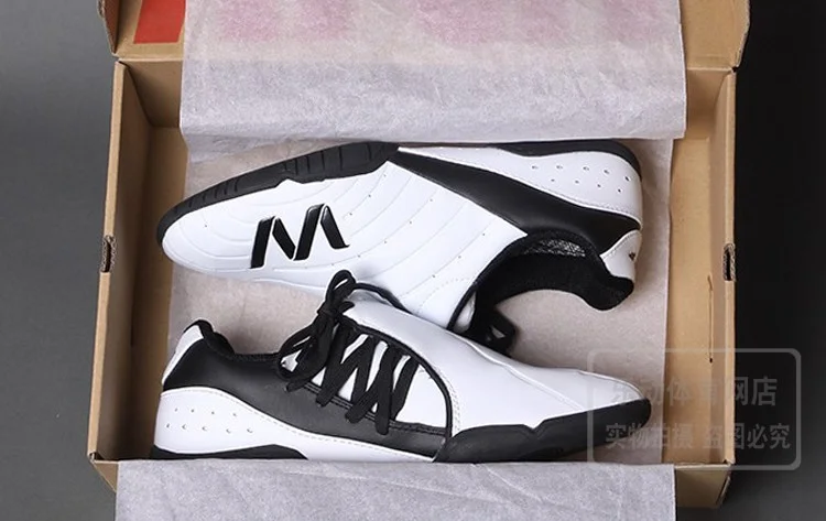 

Professional Martial Arts Shoes Couple Taiji Shoes Men Women Soft Bottom Fitness Training Shoes Neutral Comfort Taekwondo Shoes