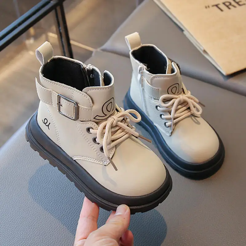 

Удобные ботильоны на толстой подошве для девочек, осень 2022, модные ботинки с металлическим ремнем и пряжкой, нескользящие ботинки на молнии сбоку