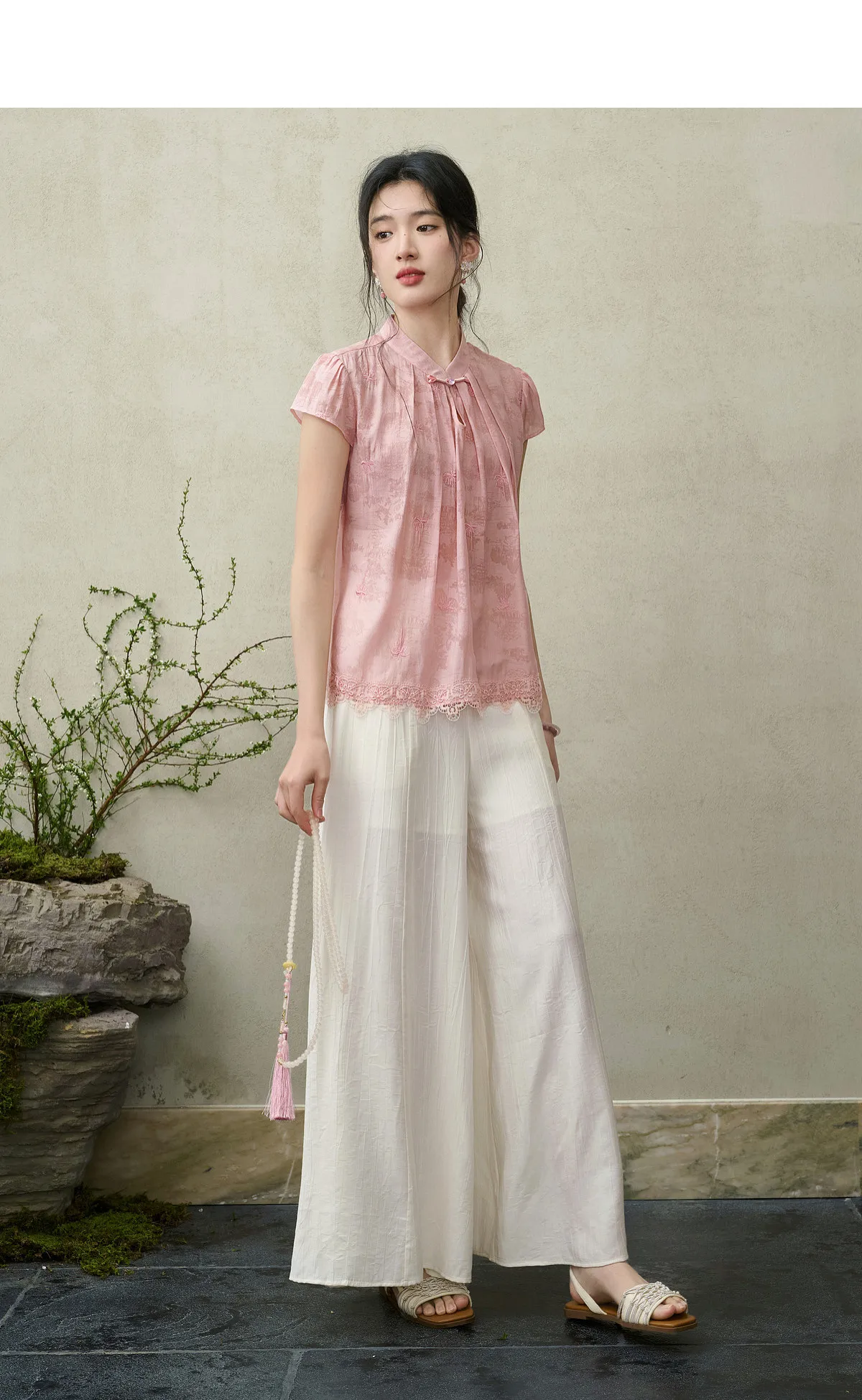 SENTUBILA Elegante Bestickte Jacquard-Chiffonbluse für Damen, Rosa, mit Gepinntem Plissee-Stehkragen und Spitzensaum, Locker Geschnittenes Hemd 162VF5004 – Detail 8