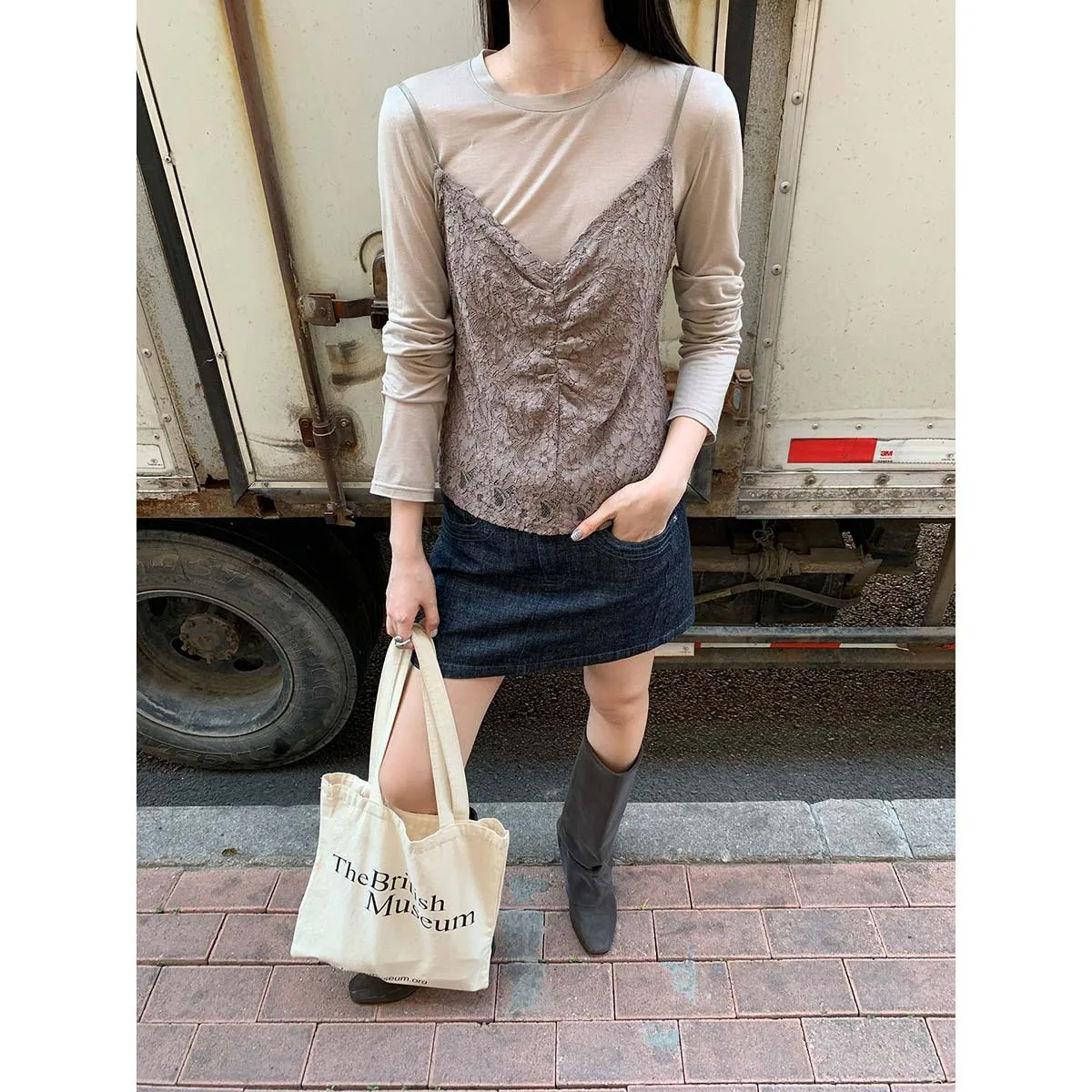 

Hollow Lace Camisole For Women, Layered Pleated Slim Fit Sleeveless Top