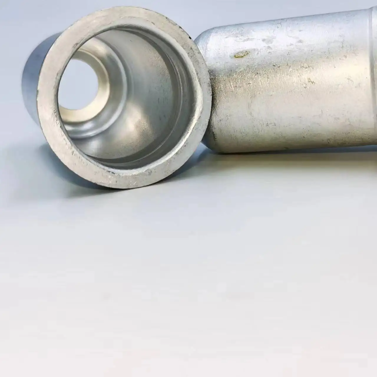 SPARK PLUG SLEEVE WITH RUBBER RING 1003011-E00 1003012-E00 For GWM