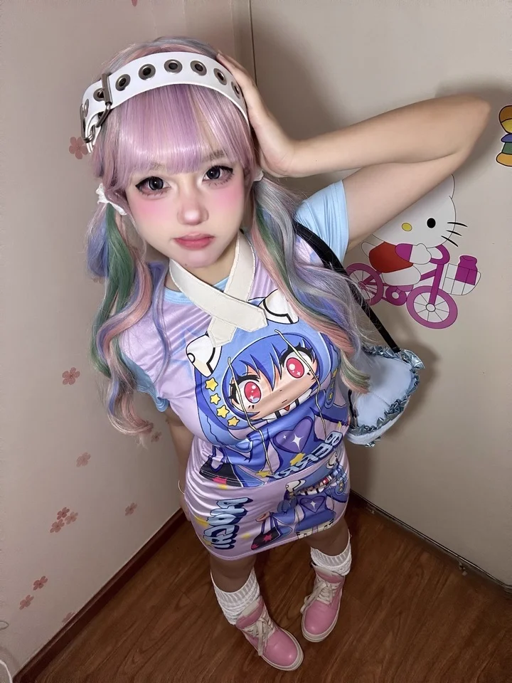

26 Inch Iridescent Rainbow Color Multicolour Synthetic Wigs with Bang Long Water Wave Hair Wig for Women Cosplay Heat Resistant