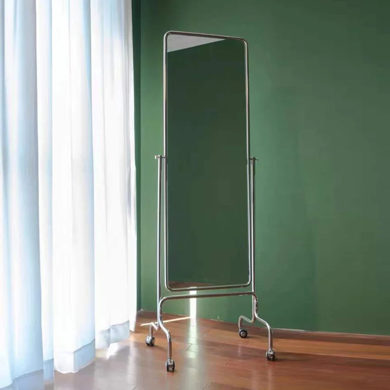 Movable dressing mirror, antique stainless steel fitting, dressing room, clothing store